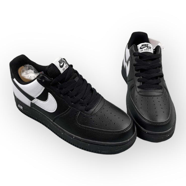 AF1 Black/White